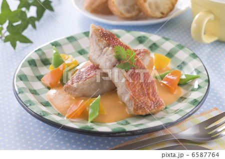 魚料理と切身 6587764