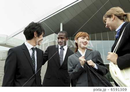 グローバルな人材 6591309