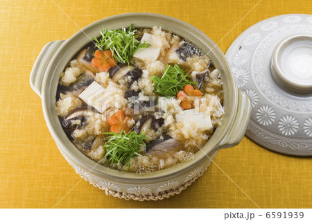 家庭の鍋料理 6591939