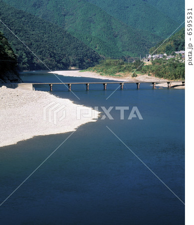 岩間の沈下橋 6595531