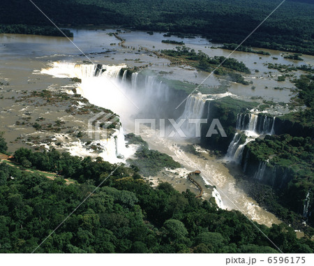 イグアスの滝 空撮 イグアスの滝 空撮 6596175