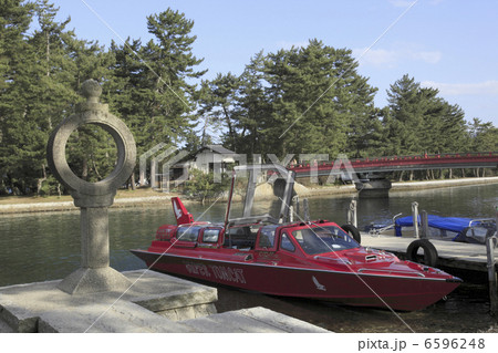 知恵の輪灯籠と回旋橋 6596248