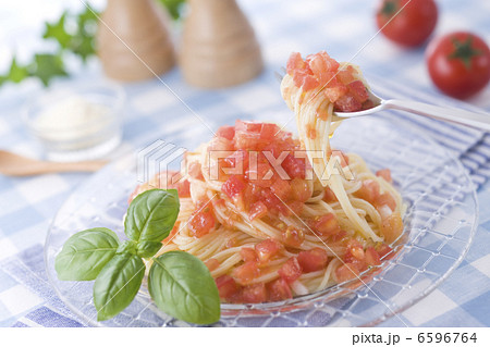 トマトの冷製パスタ トマトの冷製パスタ 6596764