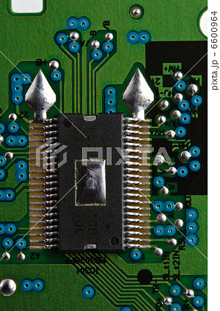 Microchip on green printed circuit board 6600964