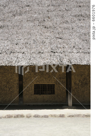 藁葺き屋根 6601976