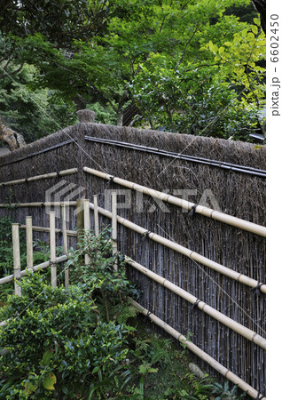 日本家屋の竹塀 6602450