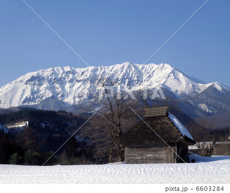 冬の大山の写真素材