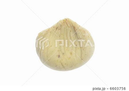 白バックにクリキントン 6603756