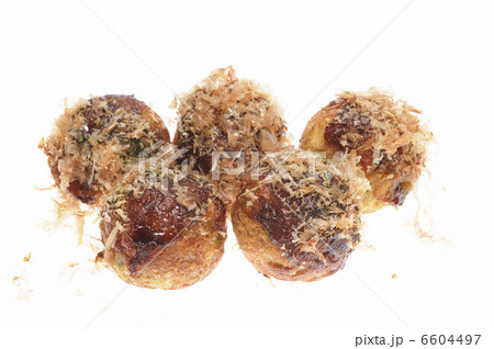 白バックにたこ焼き 6604497