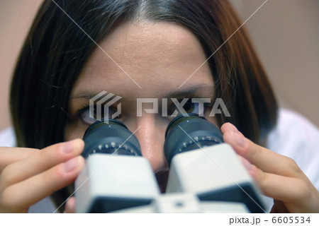 female oculist female oculist 6605534