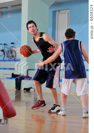 basketball duel 6608324