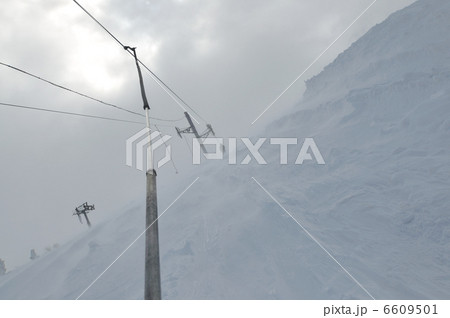 ski lift 6609501