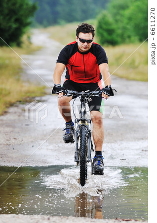 mountain bike 6611270