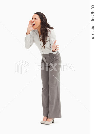 Employee screaming 6629055