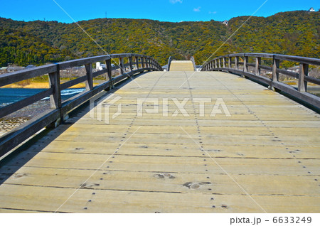 左岸から見た「錦帯橋」(山口県岩国市岩国) 左岸から見た「錦帯橋」(山口県岩国市岩国) 6633249