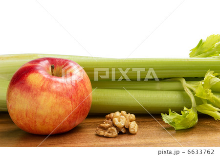 ingridients for waldorf salad ingridients for waldorf salad 6633762