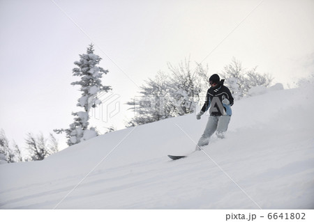 freestyle snowboarder 6641802
