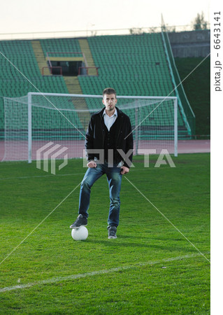 business man in sport 6643141