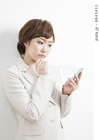 ビジネスウーマン 6643431