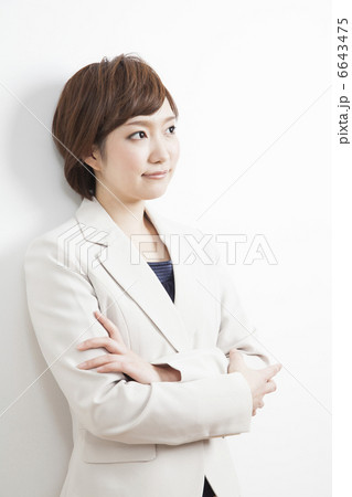ビジネスウーマン 6643475
