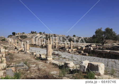 ウム・カイス遺跡ローマン・ロード 6649746