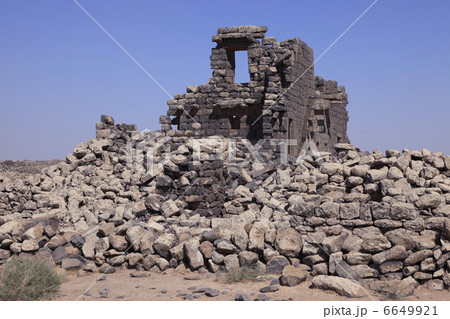 ウム・アル・ジマル遺跡 6649921