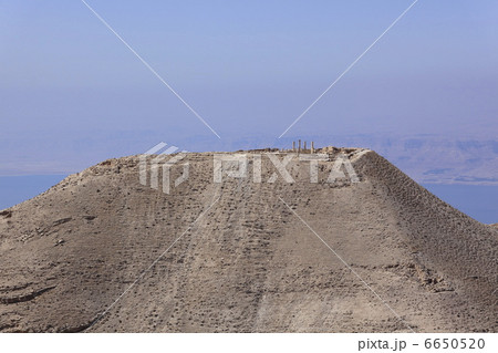 ムカーウィル遺跡と死海 ムカーウィル遺跡と死海 6650520