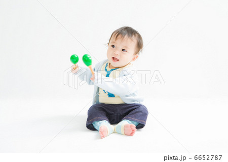 かわいいマラカスボーイ 6652787