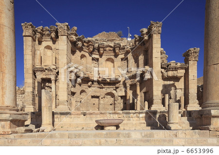 ジェラシュ遺跡ニンファエウム 6653996
