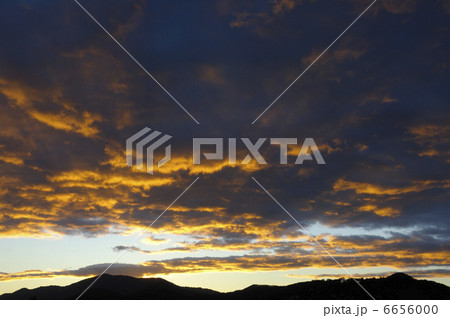 夕焼け雲 6656000