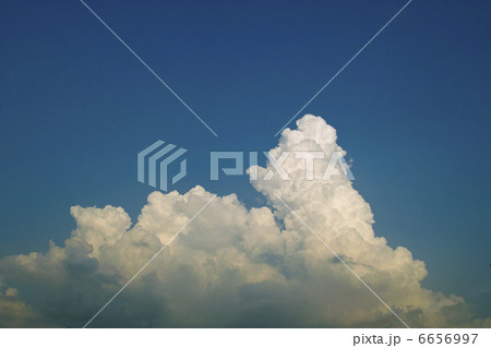 雲 6656997