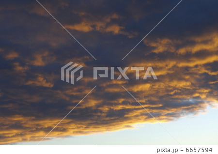 夕焼け雲 6657594