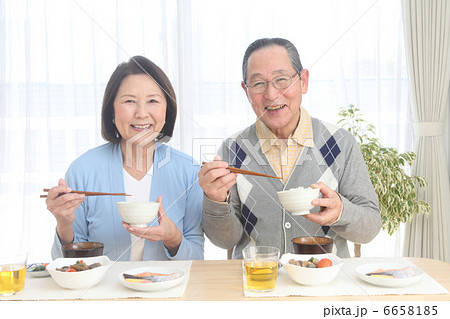 明るい食卓夫婦イメージ 6658185