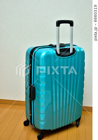 新品のスーツケース 6660319