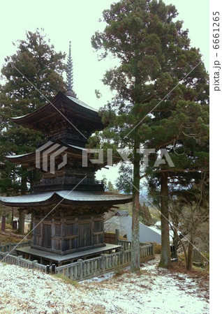 信州信濃の国宝大法寺 三重の塔(見返りの塔) 信州信濃の国宝大法寺 三重の塔(見返りの塔) 6661265