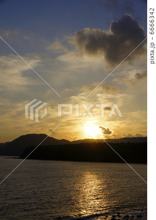 稲取の夕日 稲取の夕日 6666342