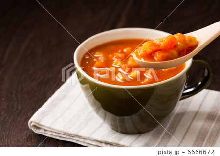 ミネストローネ　スプーン　横 6666672