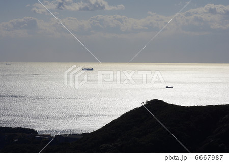 海の光 海の光 6667987