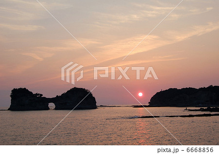 円月島 6668856