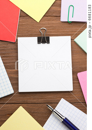 note paper and pen note paper and pen 6681183