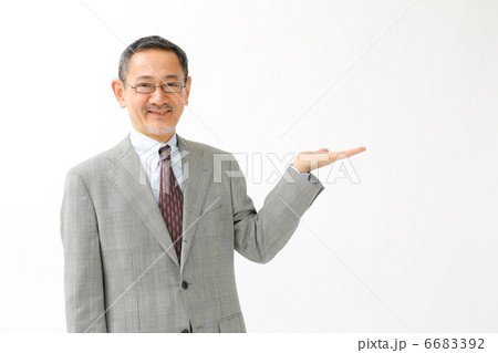 案内・ビジネスマン（役員・管理職） 6683392
