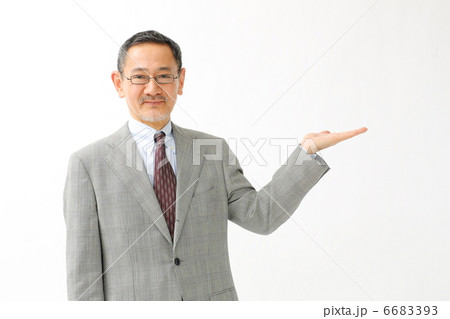 案内・ビジネスマン(役員・管理職) 案内・ビジネスマン(役員・管理職) 6683393