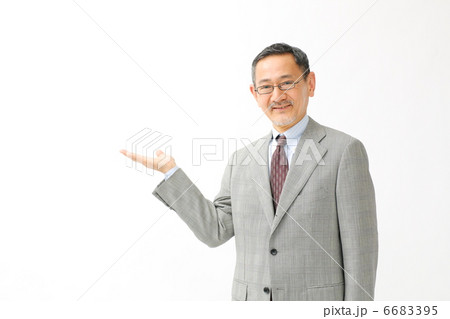 案内・ビジネスマン(役員・管理職) 案内・ビジネスマン(役員・管理職) 6683395