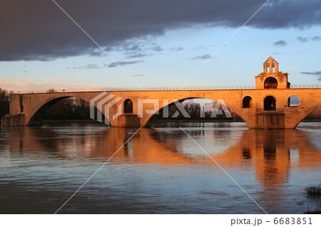 世界遺産アヴィニョン橋 サン ベネゼ橋 フランスの写真素材 6683851 Pixta