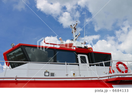 Cab new modern ship Cab new modern ship 6684133