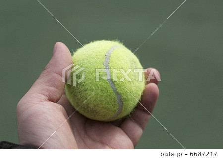 テニスボールの写真素材 [6687217] - PIXTA