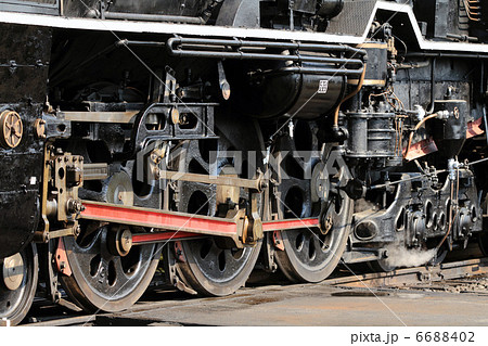 蒸気機関車C62-2号機 動輪の写真素材 [6688402] - PIXTA