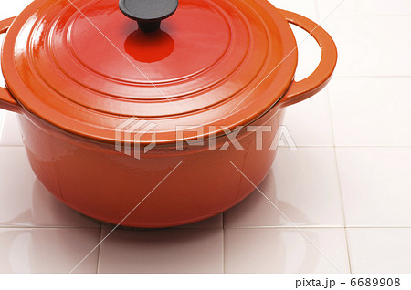 鍋のクローズアップ 6689908