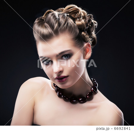 Luxury. Rich Noble Woman wearing Amber Necklace. Formal Party 6692841