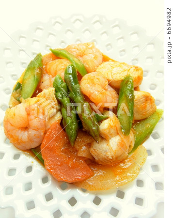 グリーンアスパラとエビのチリソース炒め グリーンアスパラとエビのチリソース炒め 6694982